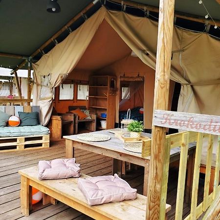 Vakantiepark De Bergen Wanroij - Safaritent Exterior foto